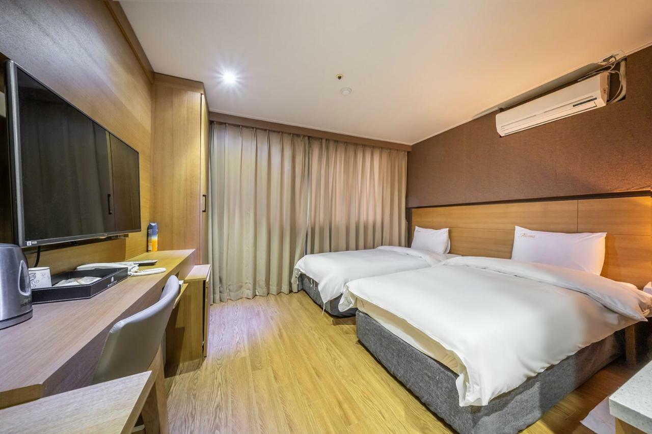 Stellamaris Hotel Wolmido Інчхон Екстер'єр фото