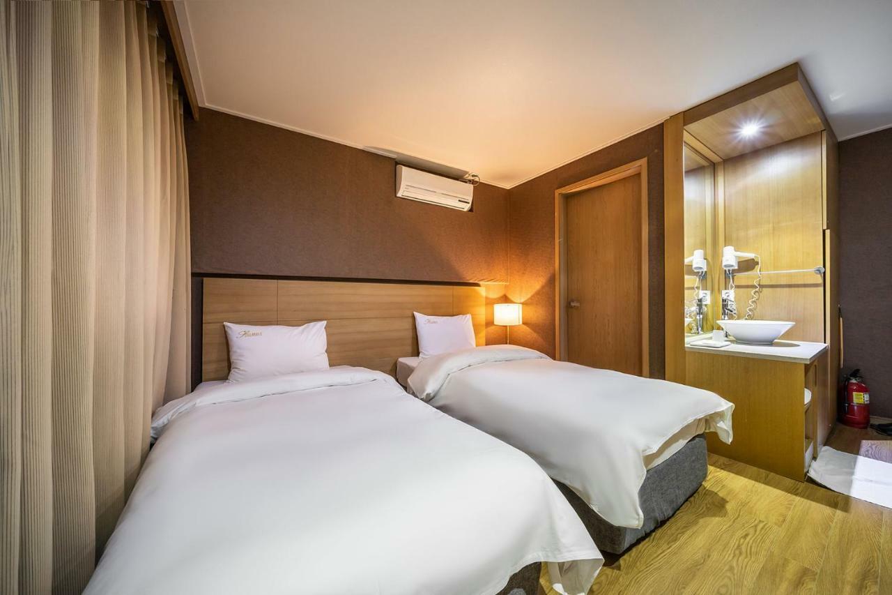 Stellamaris Hotel Wolmido Інчхон Екстер'єр фото